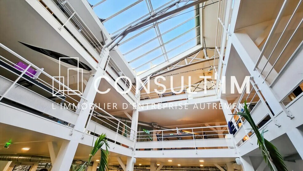 Office in Paris for lease - Building Photo - Image 3 of 9