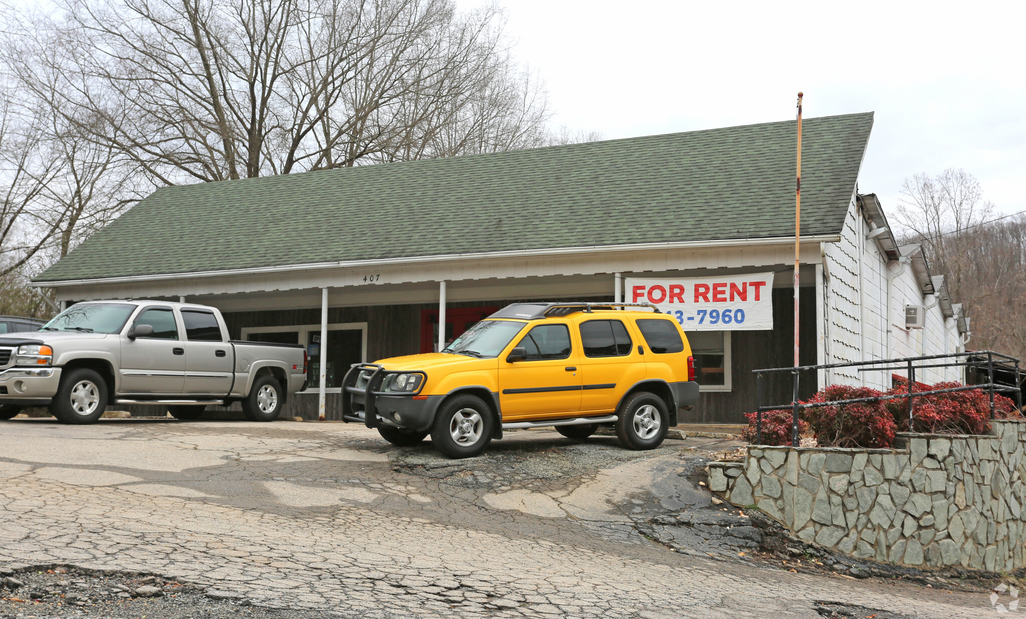 407 N 2nd Ave, Mayodan, NC for sale Primary Photo- Image 1 of 1