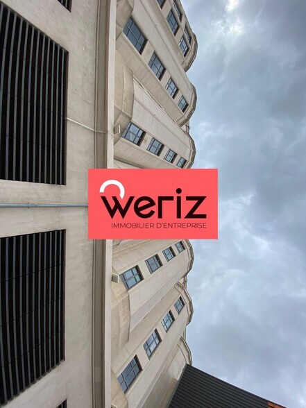 Office in Marseille for lease - Building Photo - Image 3 of 29