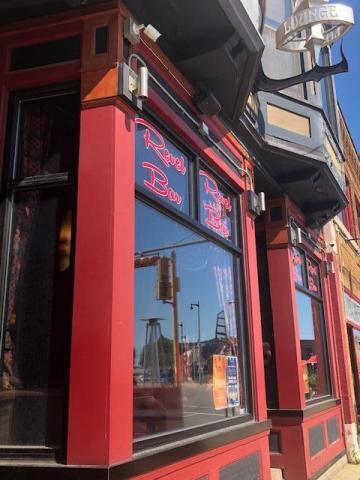 2242 S Kinnickinnic Ave, Milwaukee, WI for sale Building Photo- Image 1 of 1