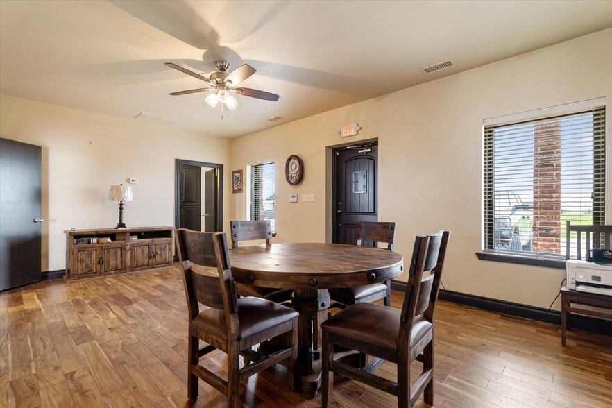 1208 N Industrial Blvd, Pilot Point, TX for sale - Building Photo - Image 3 of 7