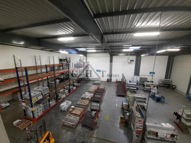 Industrial in Saint-Brice-sous-Forêt for lease - Building Photo - Image 3 of 7