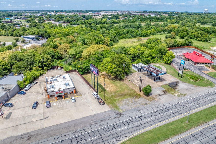 2012 Texoma Pky, Sherman, TX for sale - Building Photo - Image 3 of 7