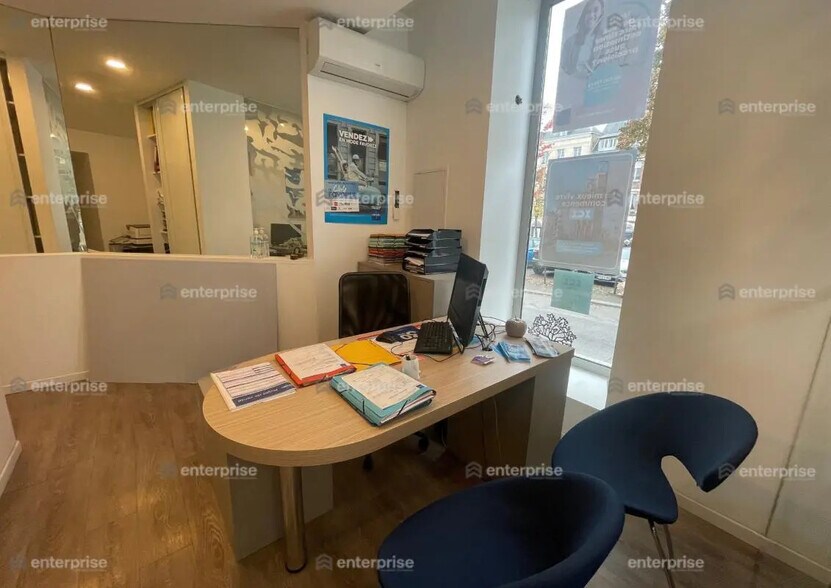 Retail in Saint-Quentin for lease - Interior Photo - Image 3 of 5