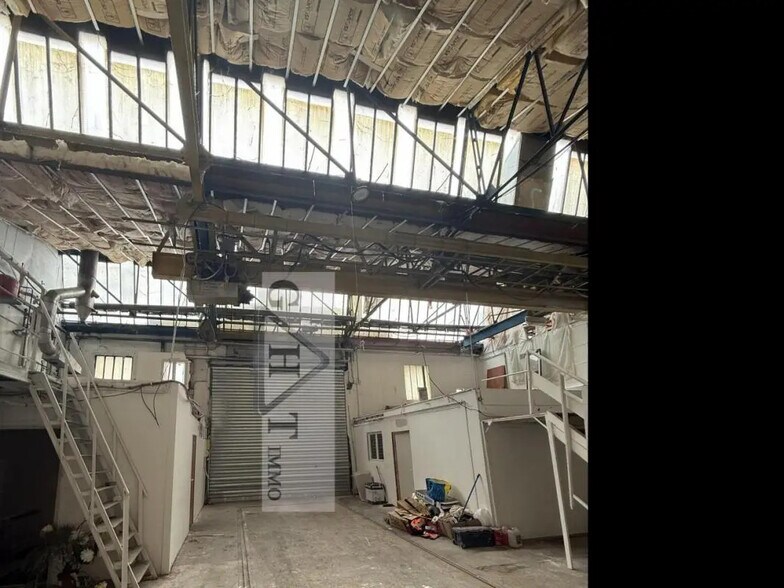 Industrial in Montreuil for lease - Building Photo - Image 2 of 9