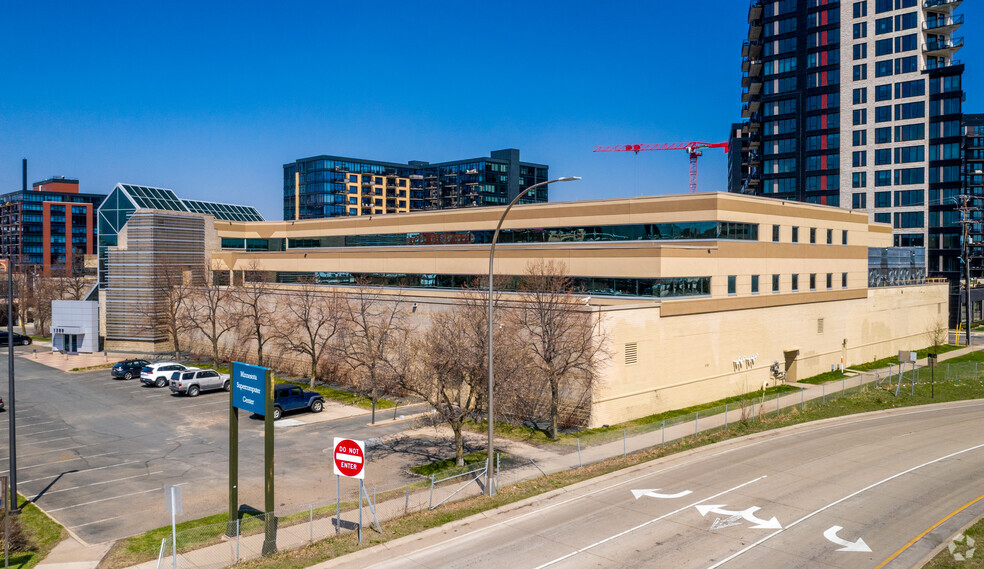 1200 S Washington Ave, Minneapolis, MN for lease - Building Photo - Image 1 of 10