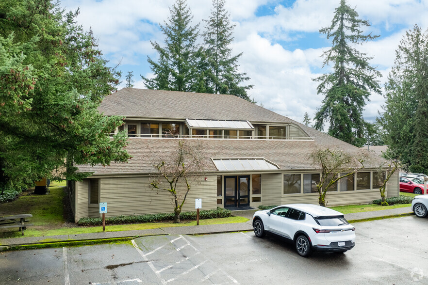 1416 112th Ave NE, Bellevue, WA for lease - Building Photo - Image 3 of 25