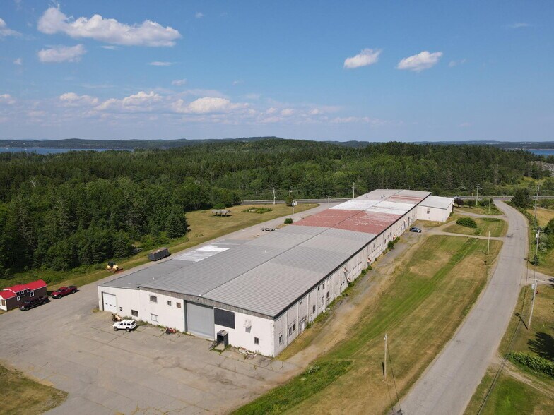 1 Arnold St, Eastport, ME for sale - Building Photo - Image 1 of 1