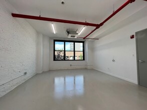 389 Rider Ave, Bronx, NY for lease Interior Photo- Image 2 of 14