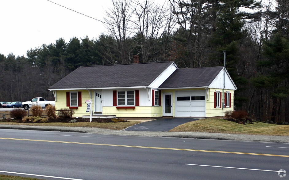 1133 Center St, Auburn, ME for sale - Primary Photo - Image 1 of 1