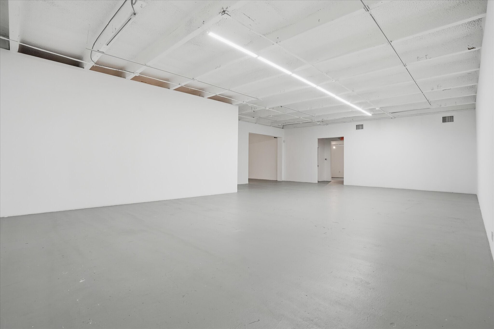 274 NE 67th St, Miami, FL for lease Interior Photo- Image 1 of 22