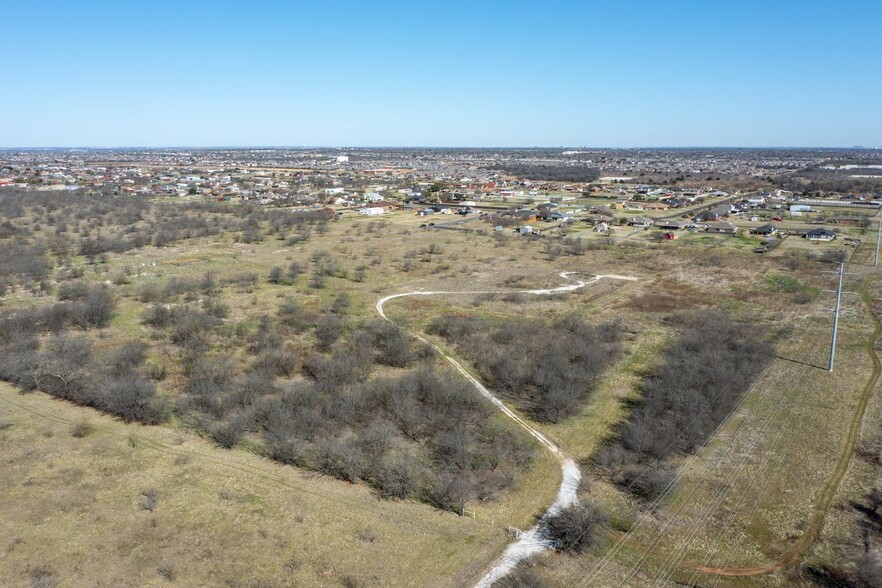 1015 N Crowley Rd, Crowley, TX for sale - Building Photo - Image 1 of 6