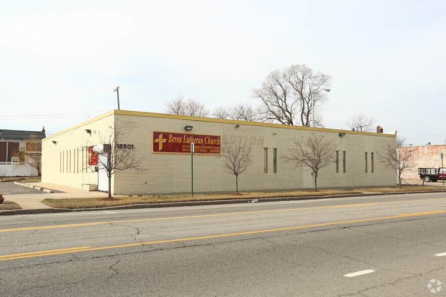 18901 Wyoming St, Detroit, MI for lease - Primary Photo - Image 1 of 4