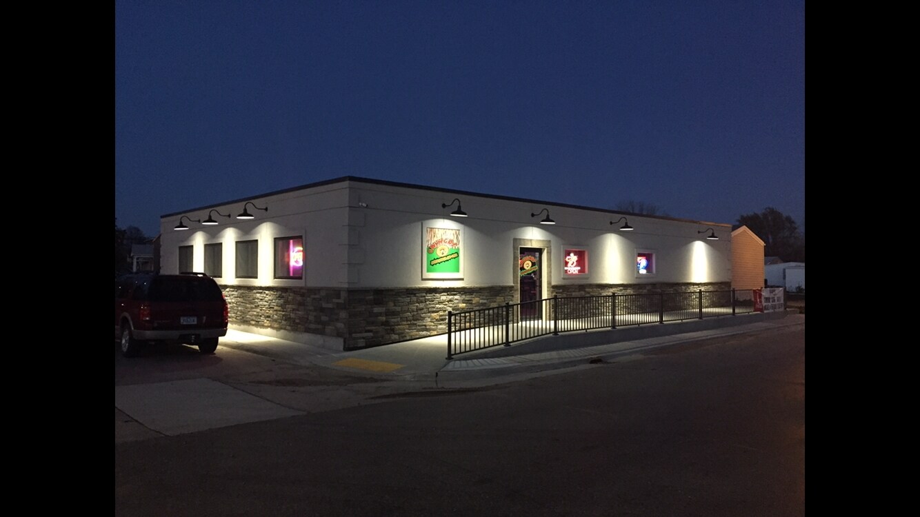 201 E Main St, Hinton, IA for sale Primary Photo- Image 1 of 1