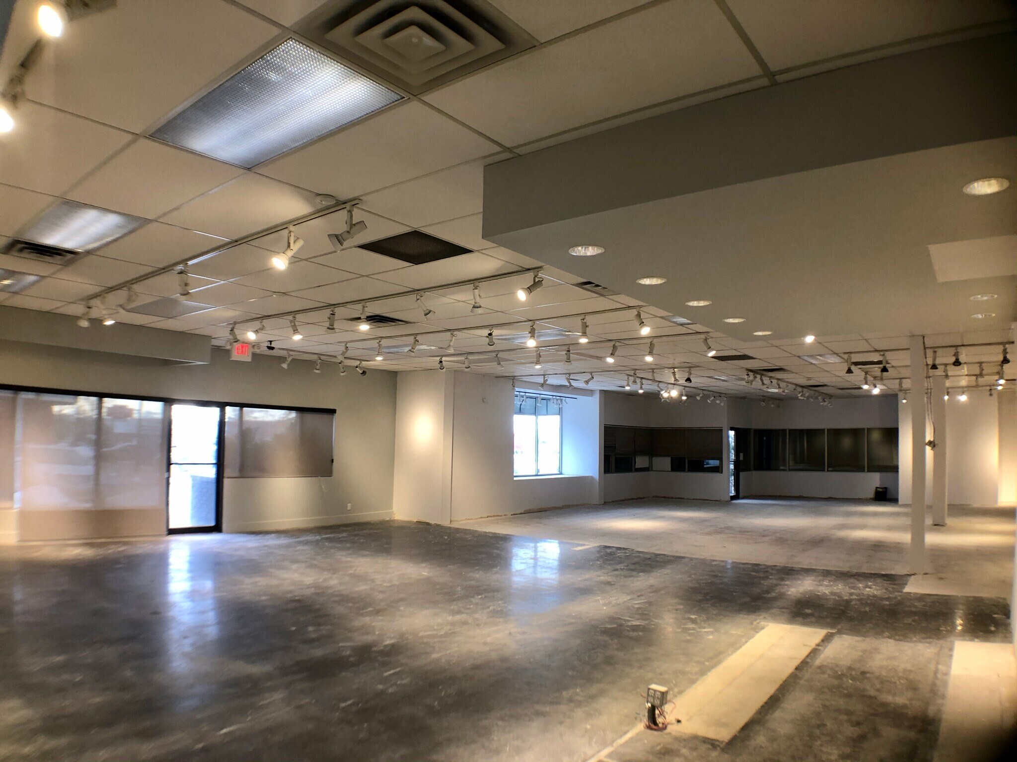 20 Crowfoot Cres NW, Calgary, AB T3G 2P6 Crowfoot Village