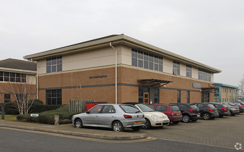 Stocks Bridge Way, St Ives for sale - Primary Photo - Image 1 of 1