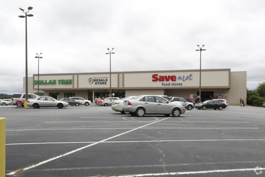 529 Hampton Ave, Pickens, SC for sale - Primary Photo - Image 1 of 1