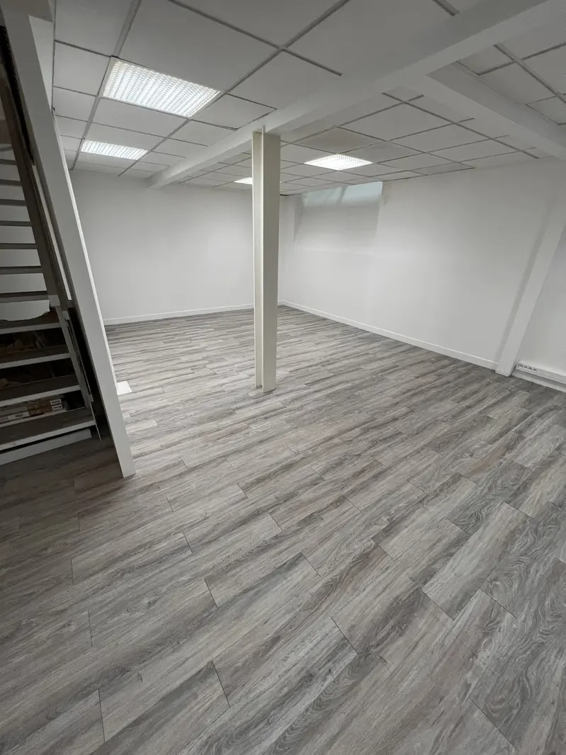 7 Rue Des Messageries, Paris for lease Interior Photo- Image 1 of 4