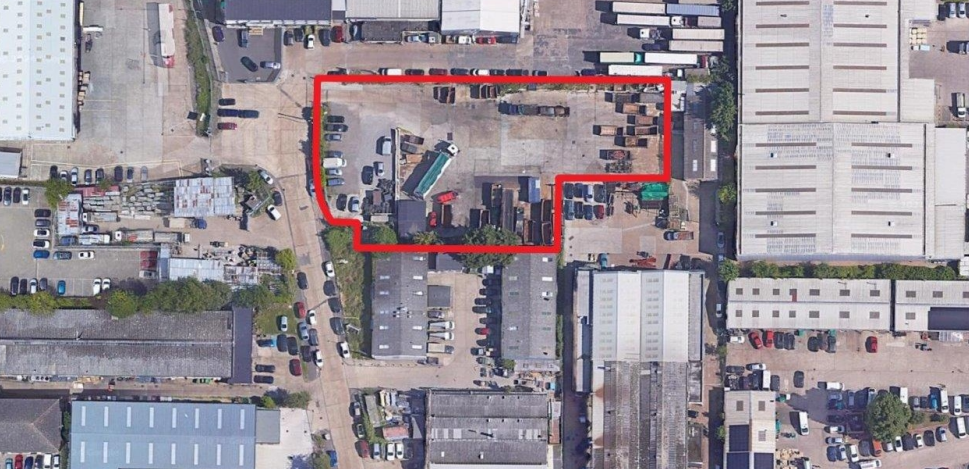 Cranes Clos, Basildon for lease - Aerial - Image 2 of 3