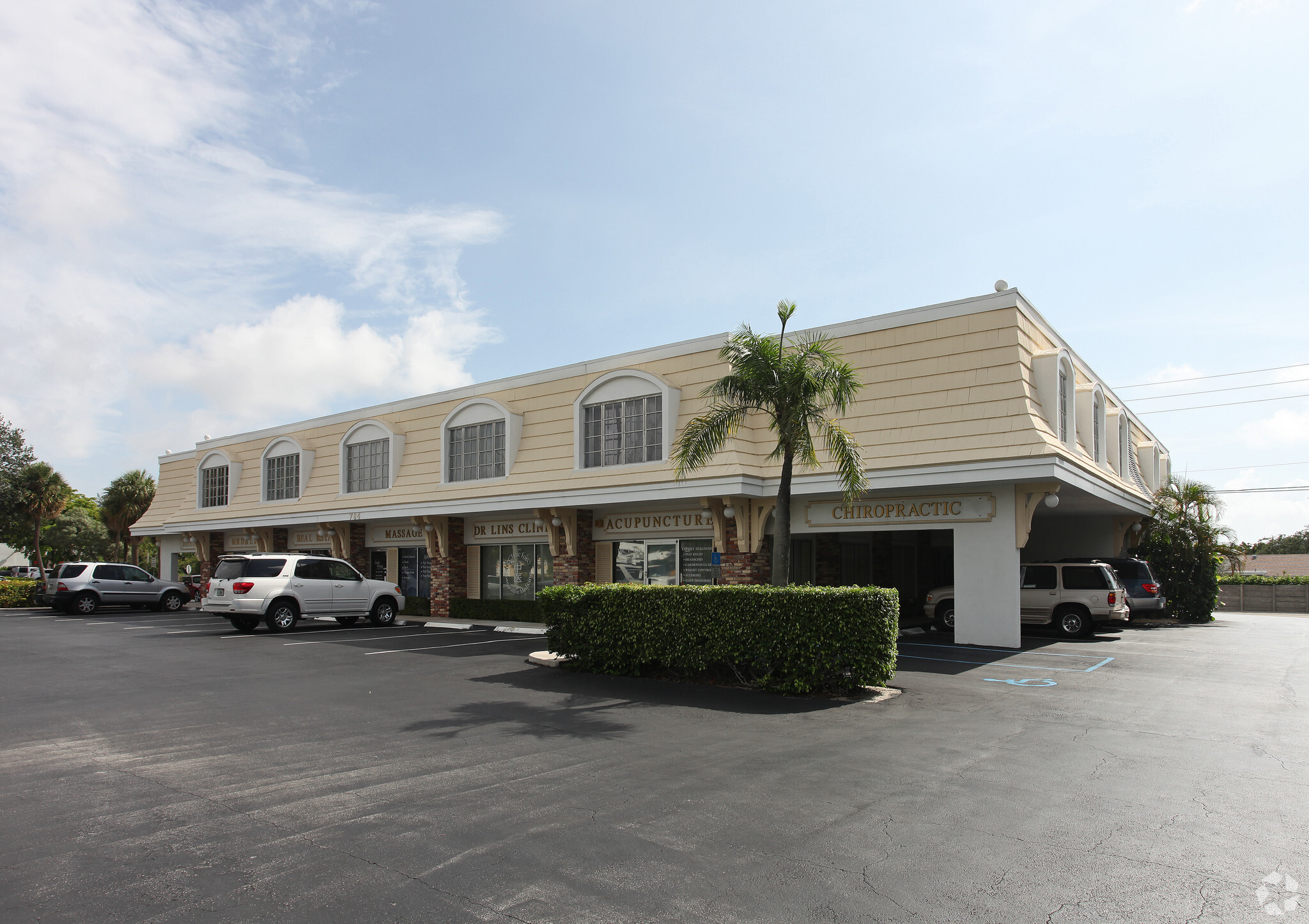 784 US Highway 1, North Palm Beach, FL for lease Primary Photo- Image 1 of 18