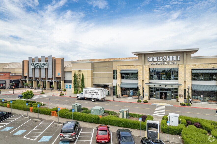 12000 SE 82nd Ave, Portland, OR for lease - Building Photo - Image 2 of 5