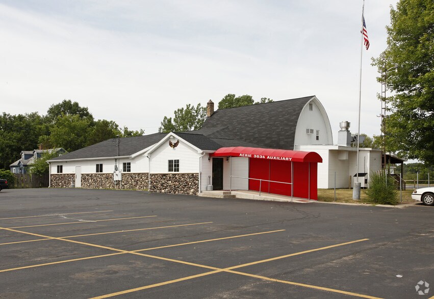 302 5th St, Michigan Center, MI for sale - Building Photo - Image 1 of 1