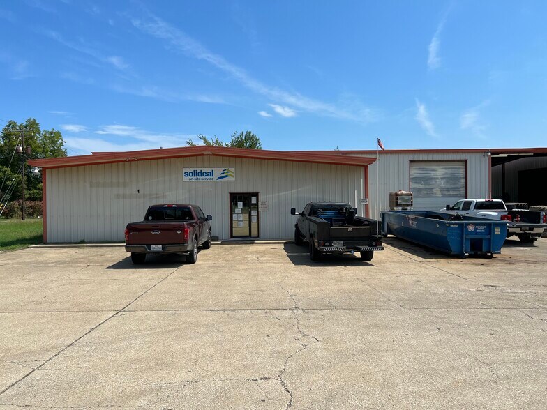 300 S Loop 485, Gladewater, TX for sale - Primary Photo - Image 1 of 1