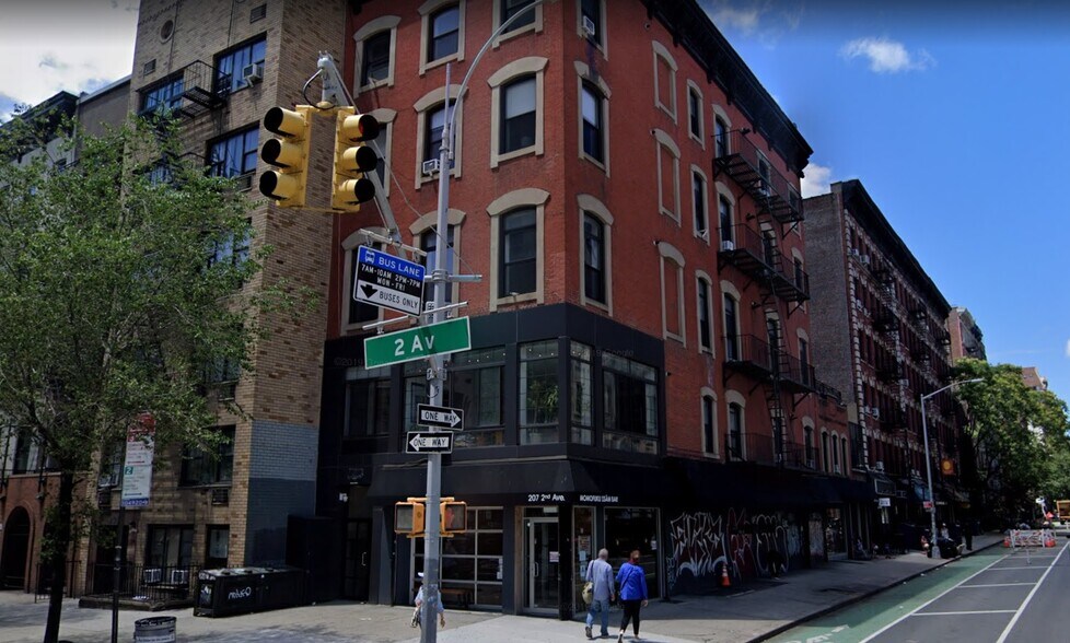 207 Second Ave, New York, NY for sale - Building Photo - Image 1 of 1