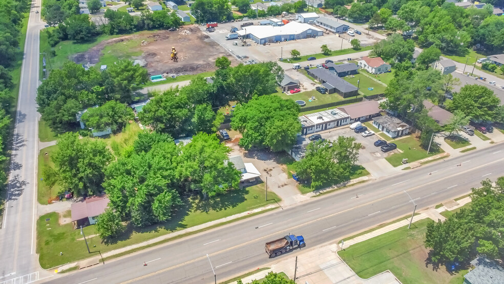 1810-1824 S Perkins Rd, Stillwater, OK for sale - Aerial - Image 2 of 27