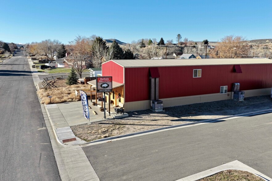 626 Richards St, Thermopolis, WY for sale - Building Photo - Image 3 of 27