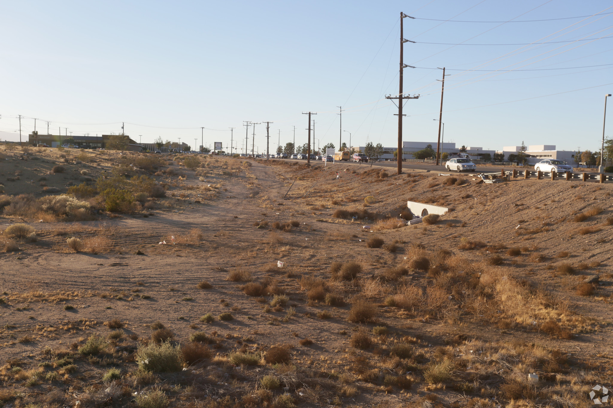 Bear Valley Rd, Hesperia, CA for sale Primary Photo- Image 1 of 1