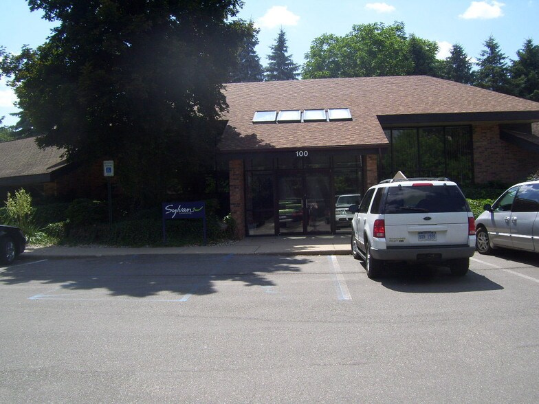 4625 Beckley Rd, Battle Creek, MI 49015 4625 Beckley Office Complex