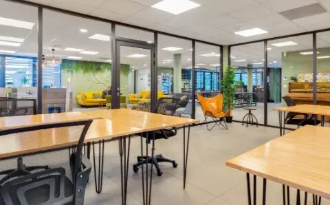 1095 Avenue Henri Becquerel, Montpellier for lease - Interior Photo - Image 2 of 6