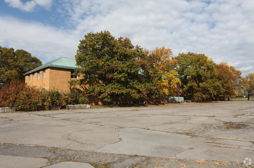 497-597 Electronics Pky, Liverpool, NY for sale - Building Photo - Image 2 of 5