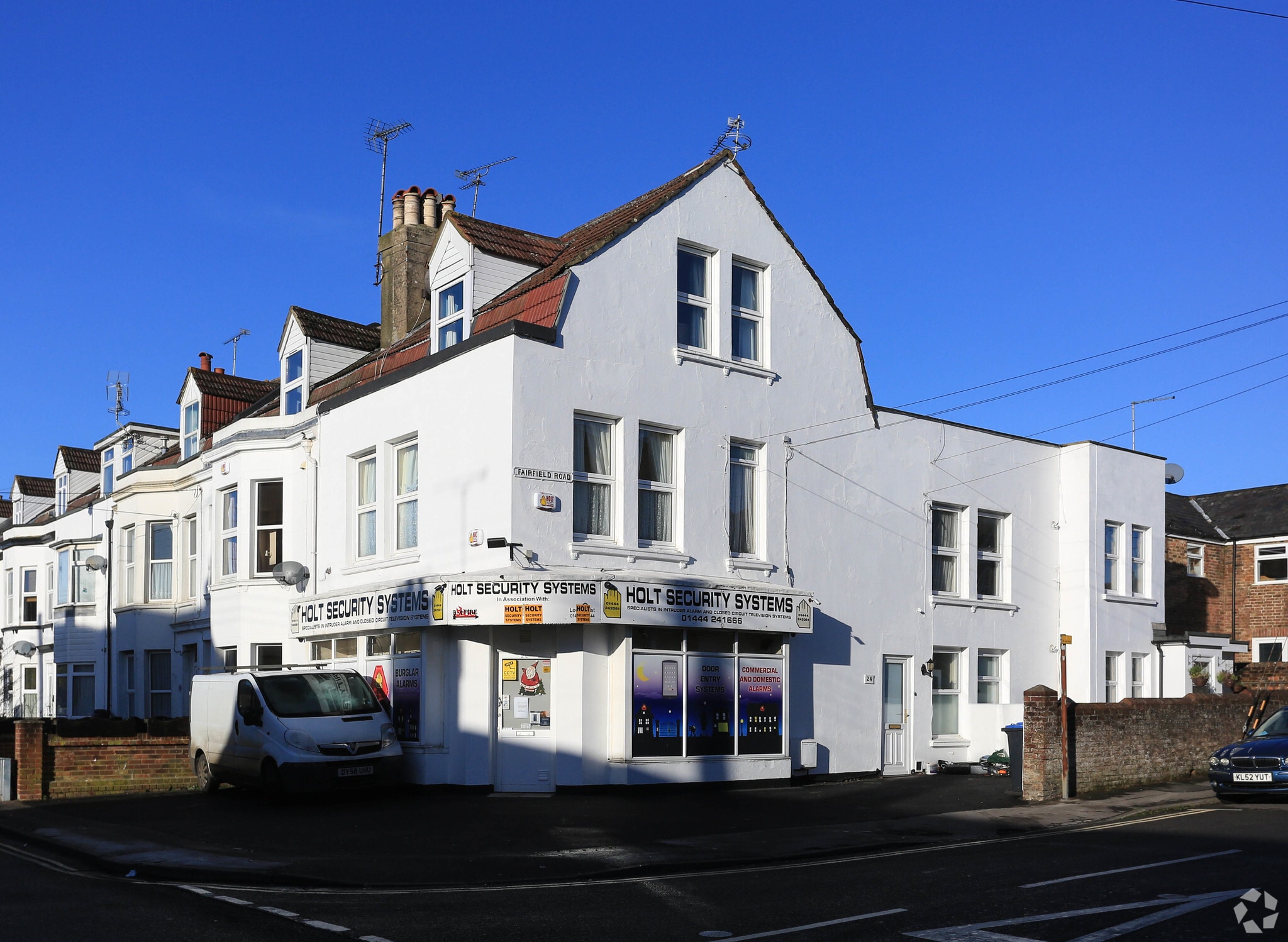 24 Royal George Rd, Burgess Hill for sale Primary Photo- Image 1 of 1
