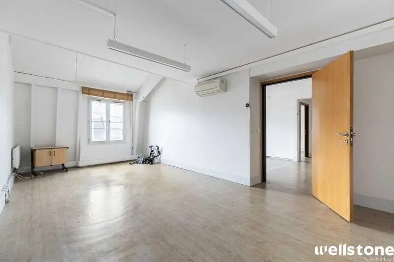 14 Rue Saint-Benoît, Paris for lease Interior Photo- Image 1 of 3