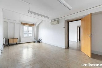 14 Rue Saint-Benoît, Paris for lease Interior Photo- Image 1 of 3