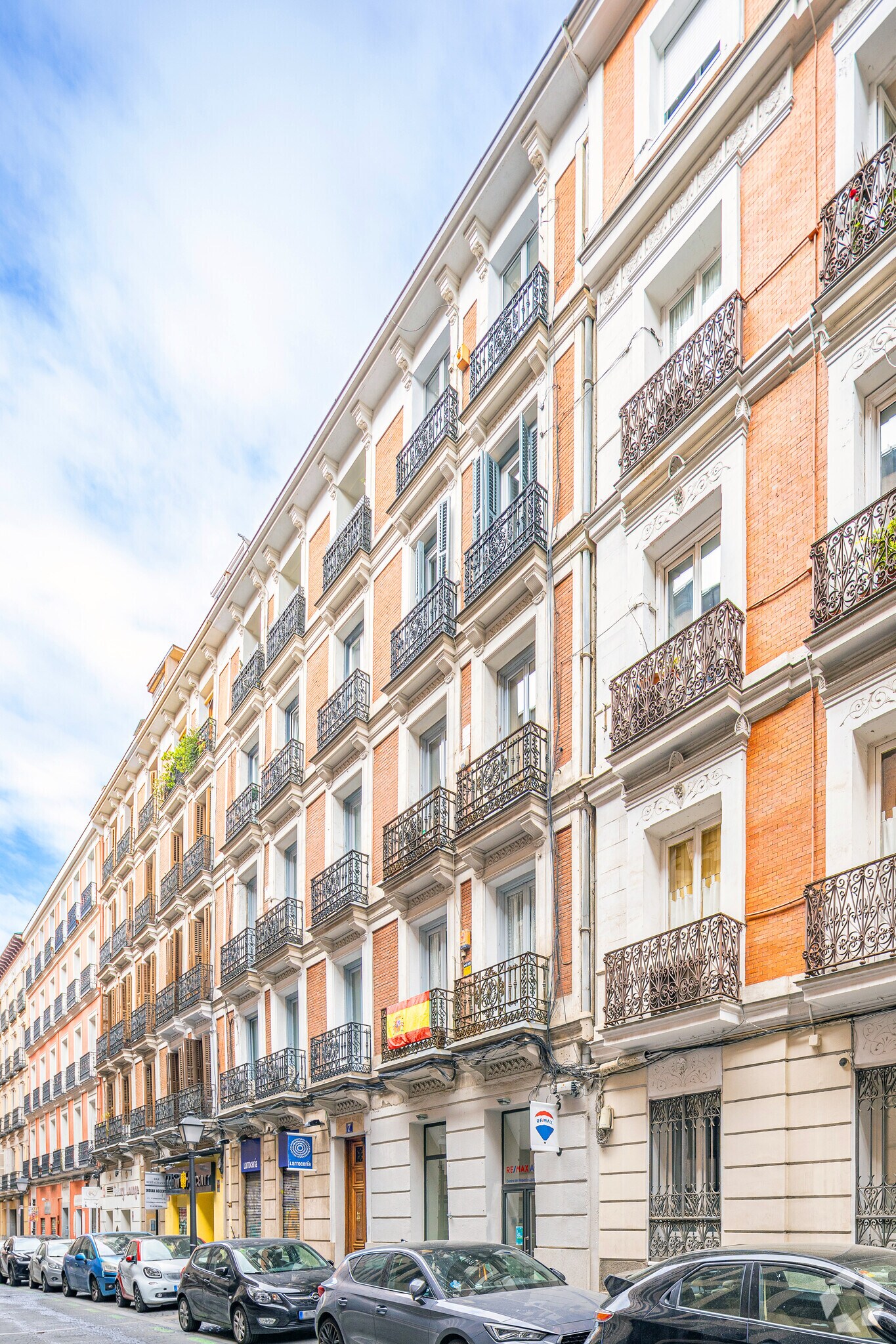 Calle de Colmenares, 7, Madrid, Madrid for sale Primary Photo- Image 1 of 1