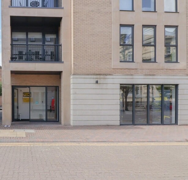 25 Mount Stuart Sq, Cardiff for sale - Building Photo - Image 2 of 4