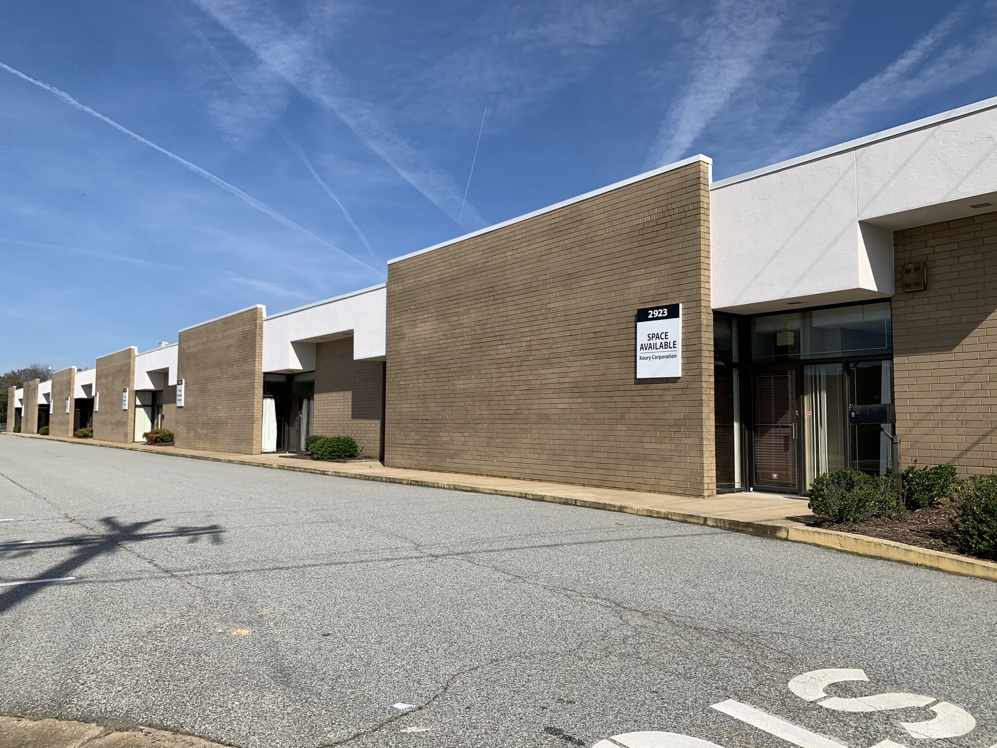 2901-3011 Pacific Ave, Greensboro, NC for lease Building Photo- Image 1 of 10