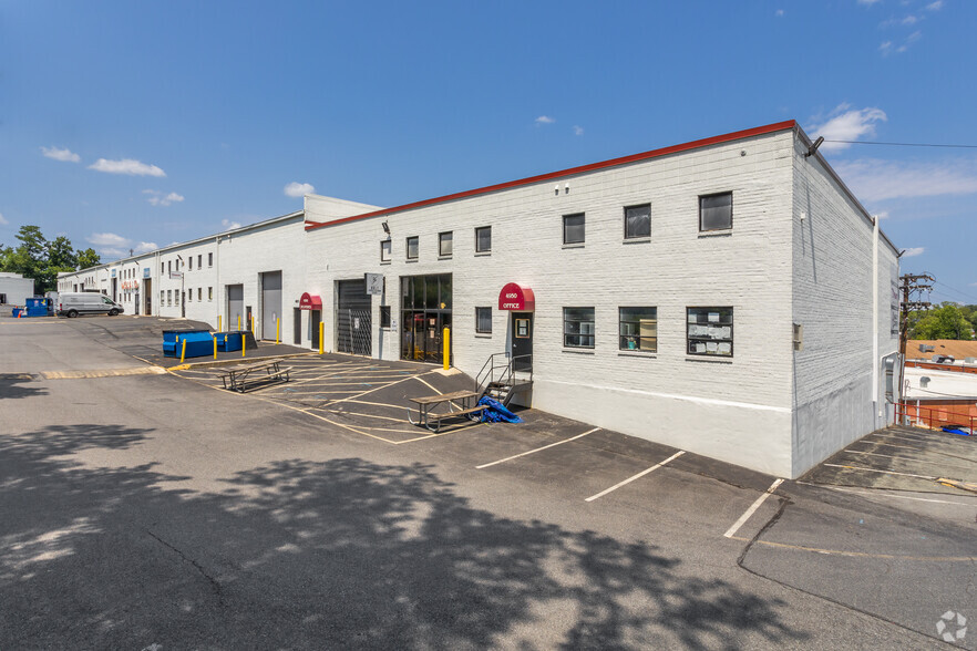 4930-4990 Boiling Brook Pky, Rockville, MD for lease - Building Photo - Image 2 of 9