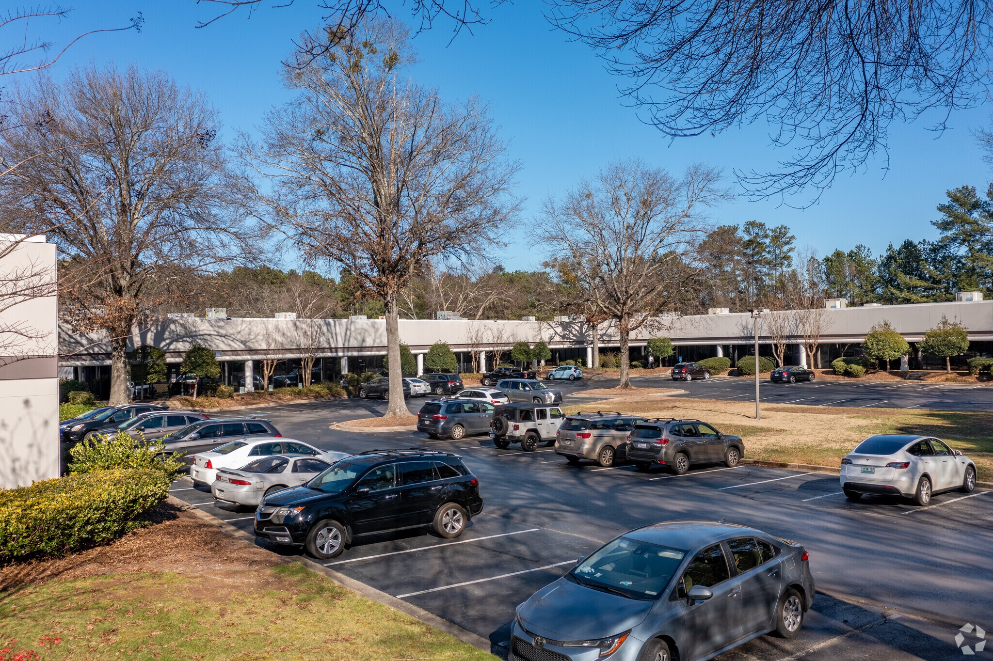 1000 Woods Pky, Roswell, GA 30076 Building 400