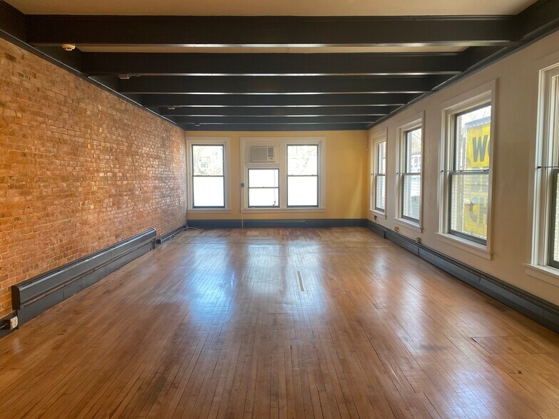 268278 Main St, Great Barrington, MA 01230