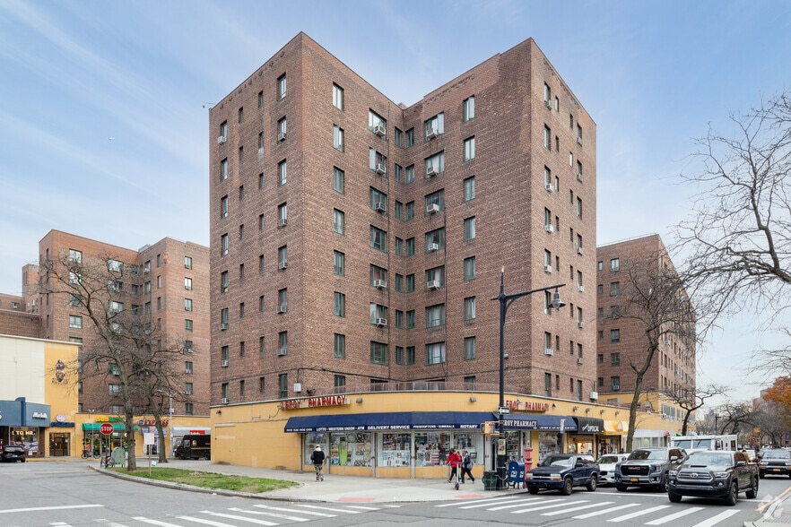 1410-1491 Metropolitan Ave, Bronx, NY for lease - Building Photo - Image 2 of 6