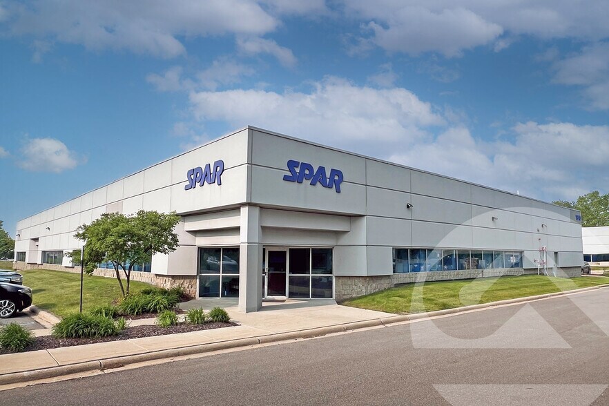 1900-1910 Opdyke Ct, Auburn Hills, MI for lease - Building Photo - Image 1 of 1