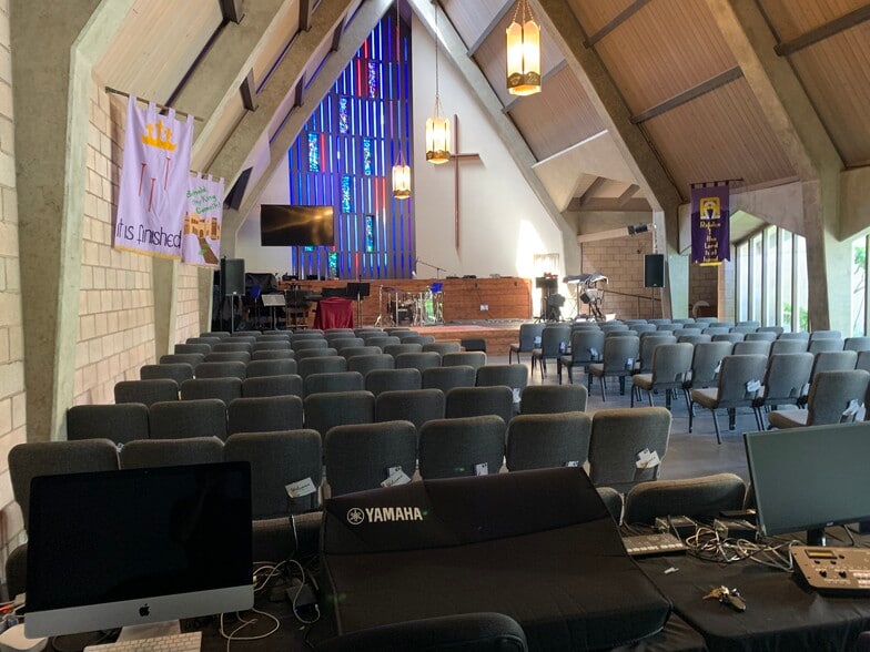 787 Walnut St, San Carlos, CA for lease - Building Photo - Image 2 of 7