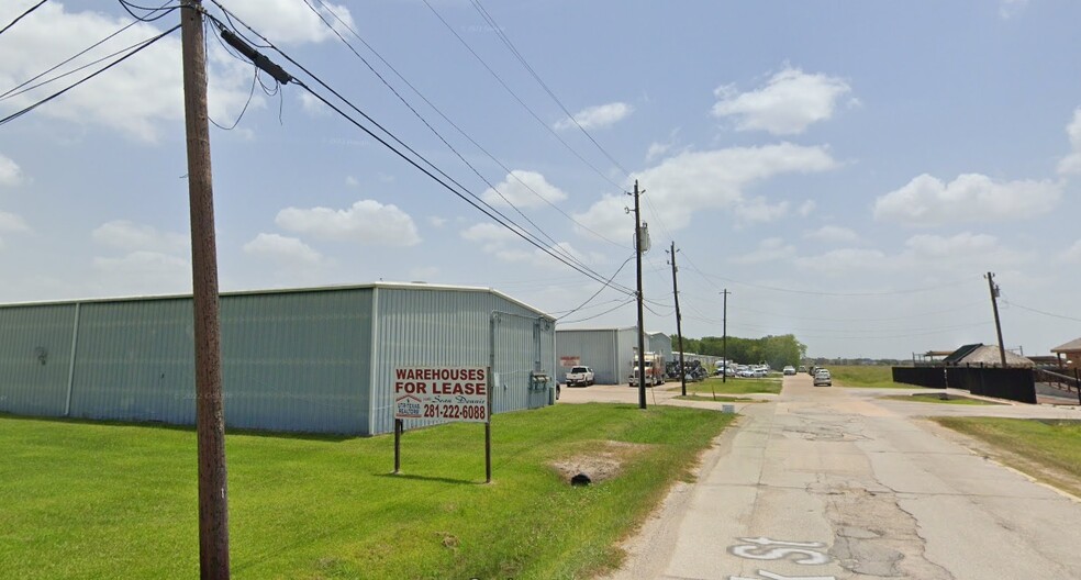 3915 Halik St, Pearland, TX for lease - Building Photo - Image 1 of 2