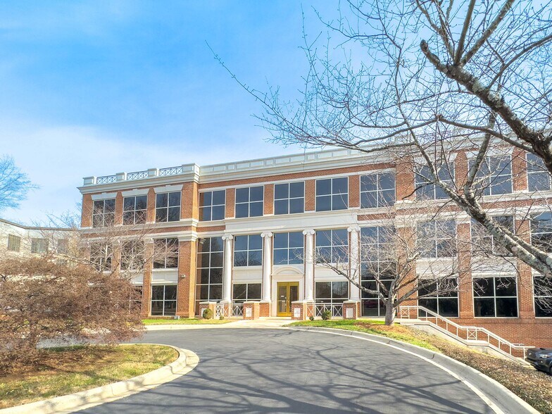 200 Providence Rd, Charlotte, NC 28207 Office for Lease