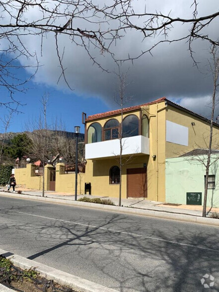 Retail in San Lorenzo de El Escorial, MAD for sale - Primary Photo - Image 1 of 19