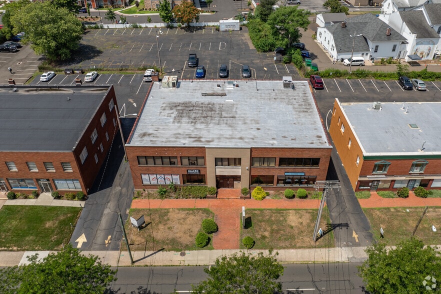 2340 Whitney Ave, Hamden, CT for sale - Building Photo - Image 3 of 6
